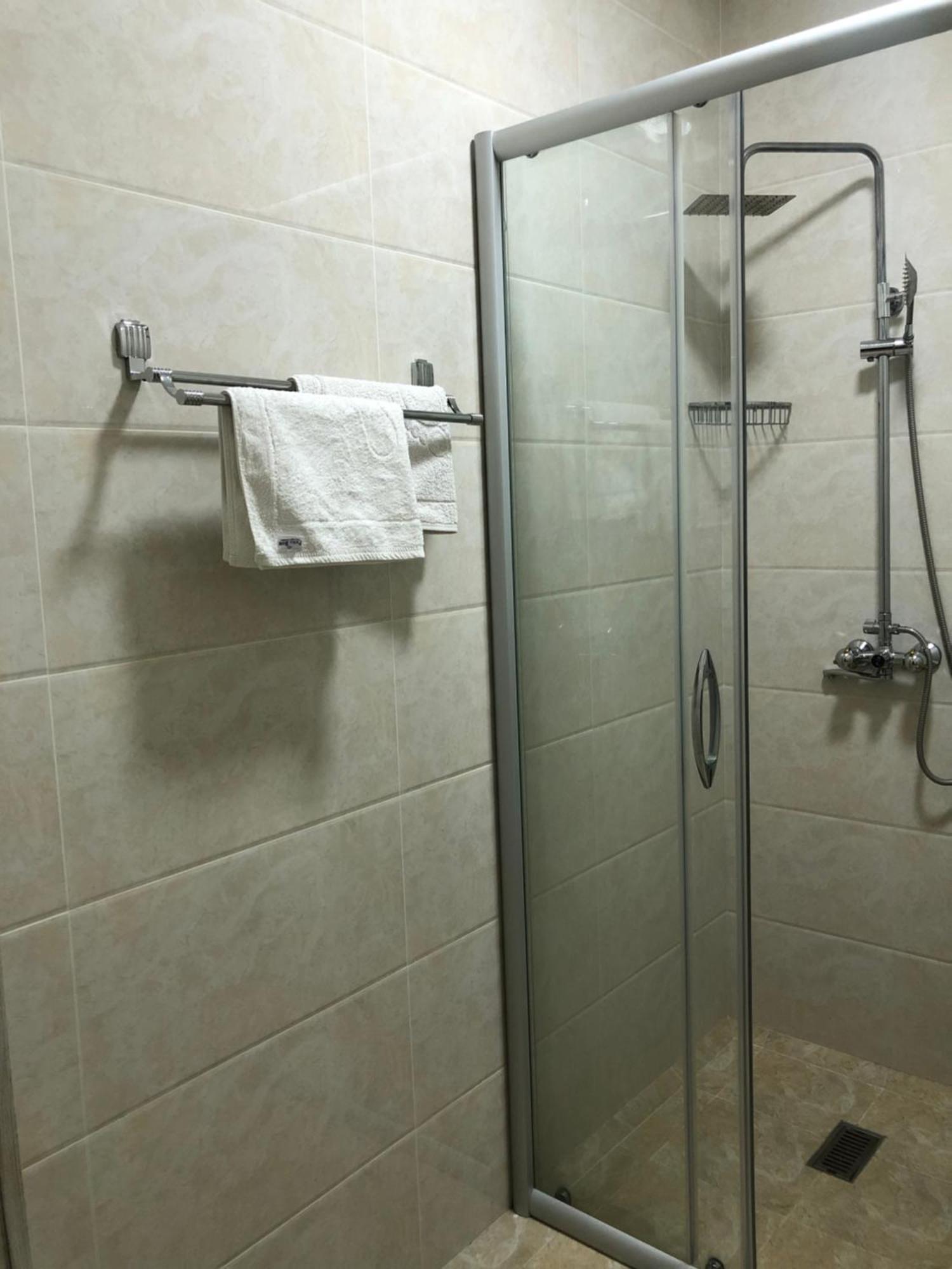 Mazza Hotel Tashkent Bilik gambar
